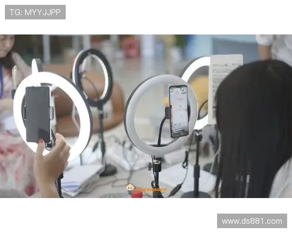 凤凰网络直播：开启全新互动媒体时代